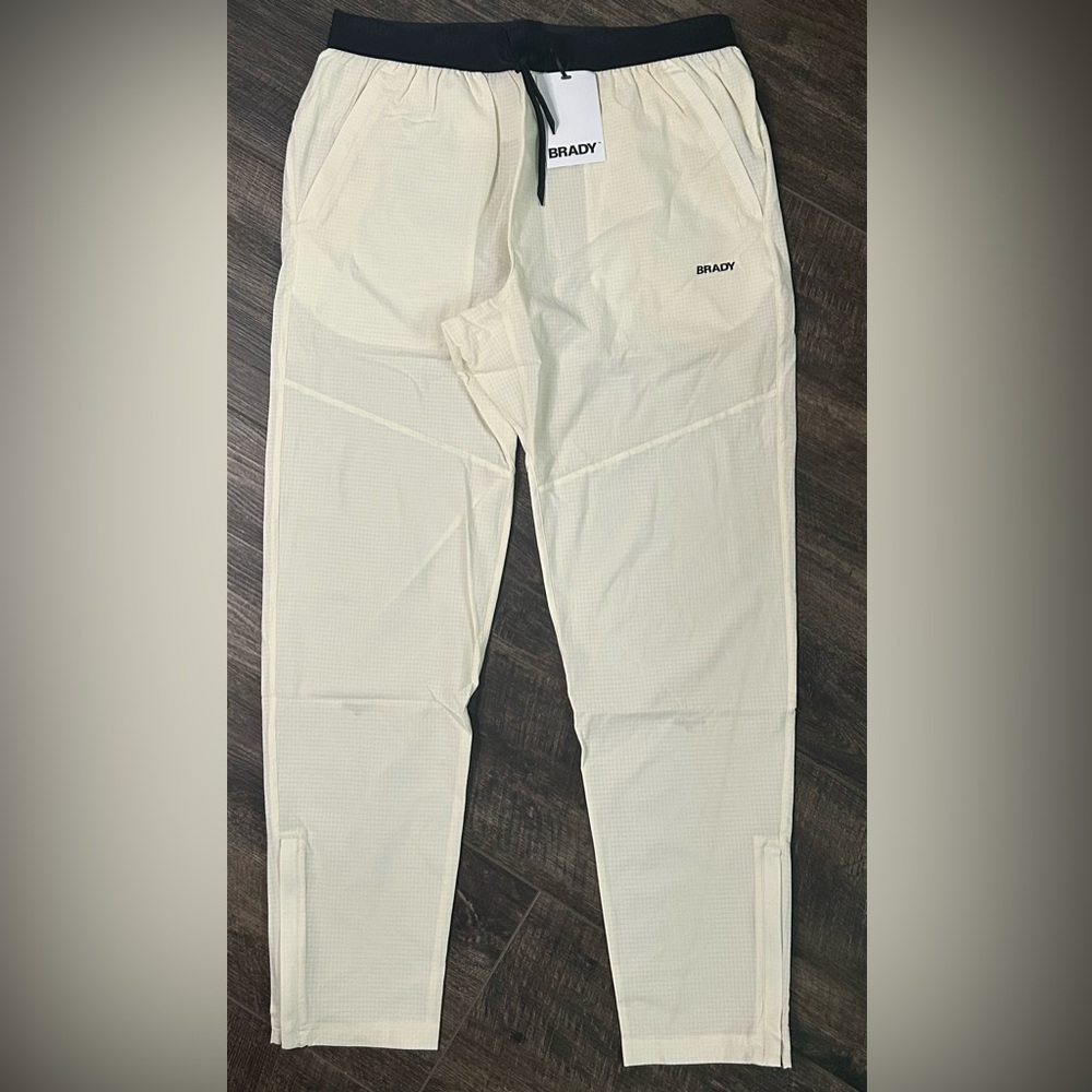 BRADY *sheer* Run Pant in color Horn joggers